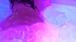 amateur vip ass masturbating on live webcam