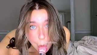 Blonde tight pussy babe has solo toy fun