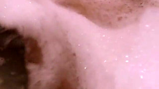 Bubble Bath Playtime: Pee, Queefs & Pussy Fountain