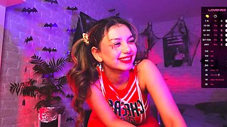 Big boobs webcam slut toys her asshole