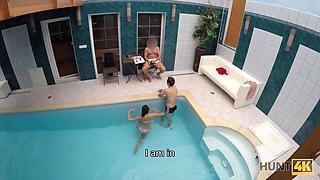 Poolside sex with a brunette who does not mind tasting strangers