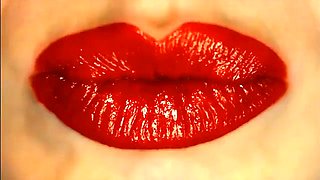 Sofi Ryan Plays The Molten Wifey For The Sloppy - The Arse