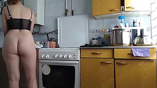 I Want My Pal's step-mom's Backside, I Love It When She Cooks in the Kitchen