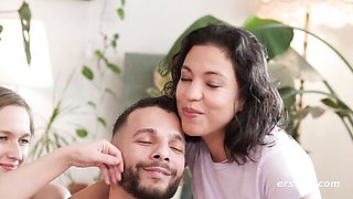 Mademoiselle's brunette smut by Ersties