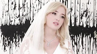 Wedding girl with round ass Lexi Lore fuck with a horny athlete
