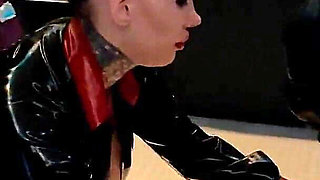 Miss Alessa Milano Shocking and Screaming Electroplay on His Knees