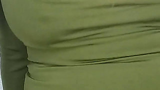 Voluptuous MILF Shows off Her Tits and Huge Ass in a Video Call with All Her Coworkers