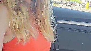 Shoppen Im Einkaufszentrum Mit Grossem Dildo Und Orgasmus!