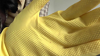 At Easter, the Sperm Will Be Pumped Out! Even with Milking Gloves if Necessary! Lady Victoria Valente