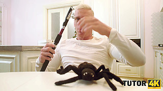Spider Prank to Super Suck