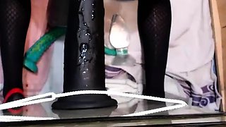 Hot amateur blonde pregnant toying her pussy solo