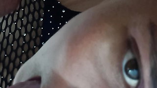 Deep and delicious careless blowjob from a mother in heat