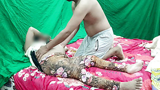 Beautiful Indian pregnant girl sex with her step brother