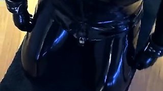 Strapon femdom fetish