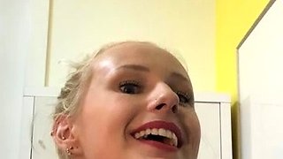 Big boobs webcam slut toys her asshole