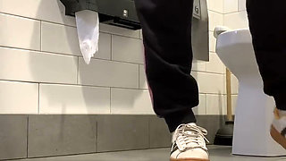 Fat Pussy Peeing in Public Toilets