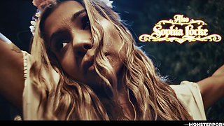 Hardcore Monster Fucking Parody - Futa Minotaur Medieval Fantasy with Ava Amira Swallowing Cum