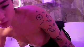 Mary's a porn pro, gargling in the bath! 3some, wingirls,