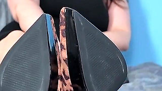 Pantyhose Feet JOI & Cum Countdown