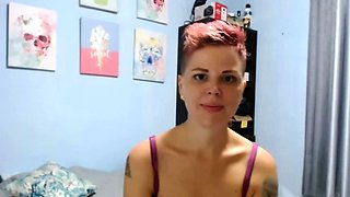 Self-Licking Submissive Milf on Webcam