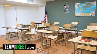 Hot college girl makes Big Cock lecturer jizz and moan