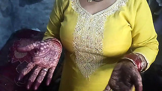 Young Stepson Eats Stepmom's Pussy and Pounds Her Big Ass Hard - Hindi Audio