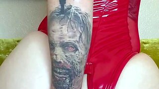 Sexy hottie Anetta Keys enjoys a solo toy masturbation