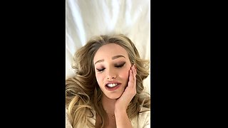 sexy slut small tits Gwengwiz sexy full vid