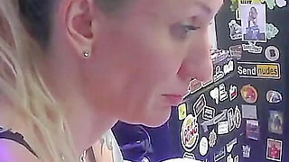 Zoey Portland Hanging Out