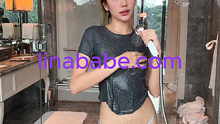 Pretty Little Asian Doing Big Booty Twerk