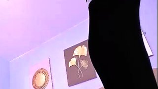 Brunette Tranny jerking in hard dick in solo Webcam