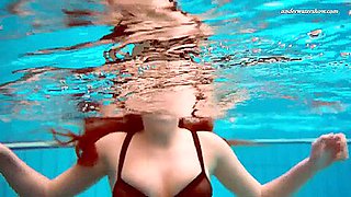 Fun Czech Babe Vesta Swims Naked And Horny