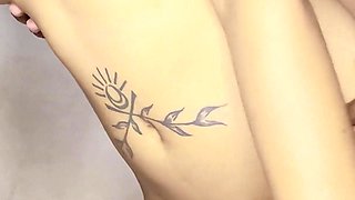 Fucked the Maid Happily and Poured My Cum on Her Pussy