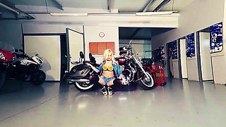 Daisy Lee in Moto Garage