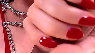 Santa's Shiny Surprise: Long Chain Edge to 5 Swallowed Blast