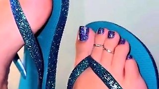 Maitresse Madelines solo foot fetish POV