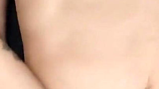 He Finds Me Hot in Bed and He Fucks Me! Me Encuentra Caliente En La Cama Y Me Coje!