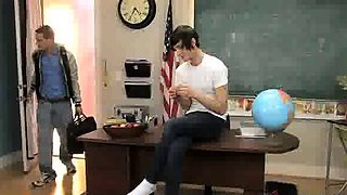 Emo Aidan Chase Gets Sucked By Dayn Murphy On Teachers Table