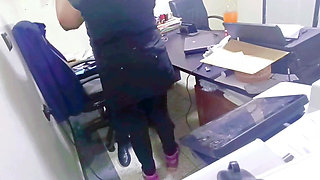 My Boss Fucked Me in His Office Until My Legs Started to Shake