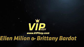 VIPissy - close up movie