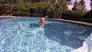 Super Hot MILF Tatiana Steele Gives Ian a POV BJ in the Pool