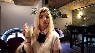 Amateur blonde teen Casi James with porno movie