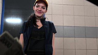 Anne is an service station for service