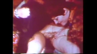 Hairy Mature Lesbian MILF Fucks with Dildo and Eating Pussy - Hot Retro Vintage HD