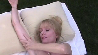 Wicked Sexy Melanie: Interview, Fuck & Facial