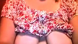 Mature franaise aux gros seins sur webcam