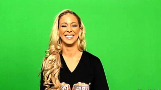 Amateur hottie solo masturbation