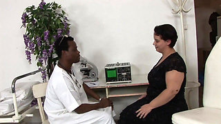 She Cheats on Her Husband at the Gynecologist