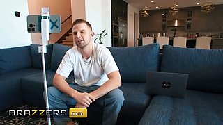 Brazzers - busty hayley davies makes celibacy unlikely for vince with her seductive, insane challenge