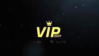VIPissy featuring Vinna Reed's golden showers sex